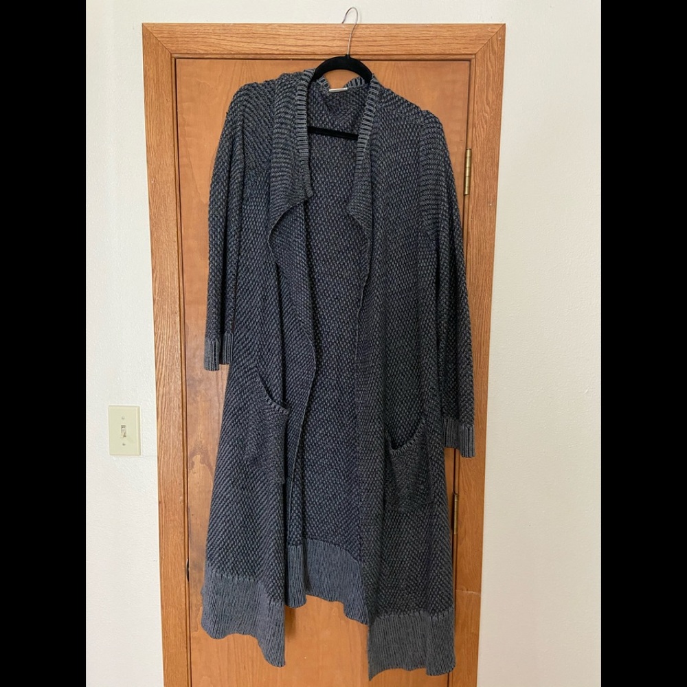 Cabi heavy long sweater XL